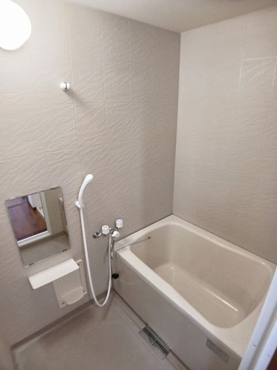 岡山県浅口郡里庄町大字新庄グリーンクレスト(アパート)の賃貸物件の風呂