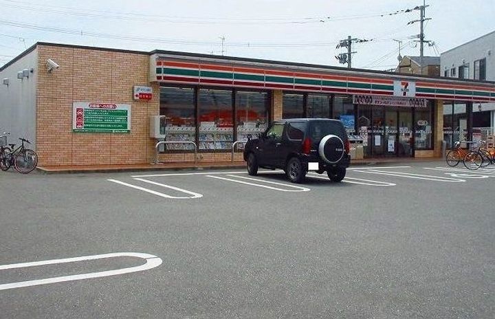 アクアル-チェの周辺