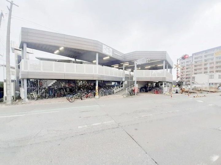 エレガント ガーデン Bの周辺