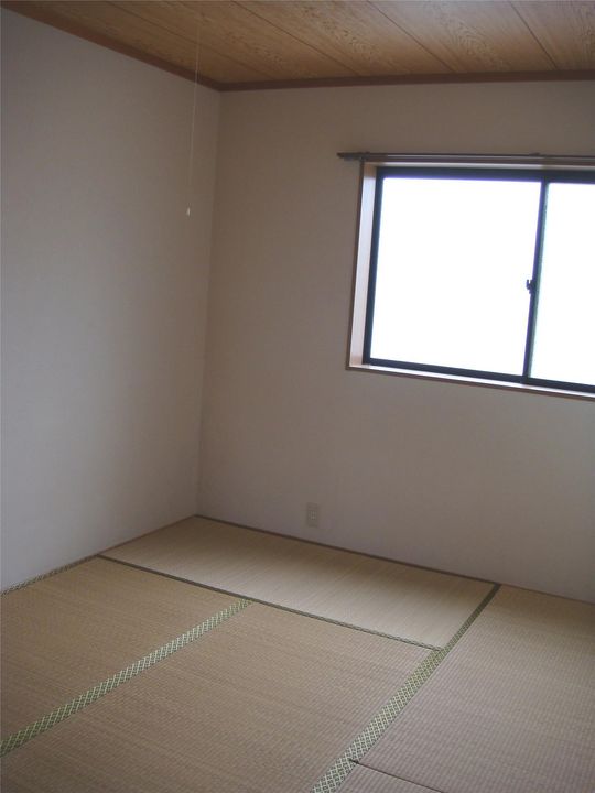 バーディハウス2の居間