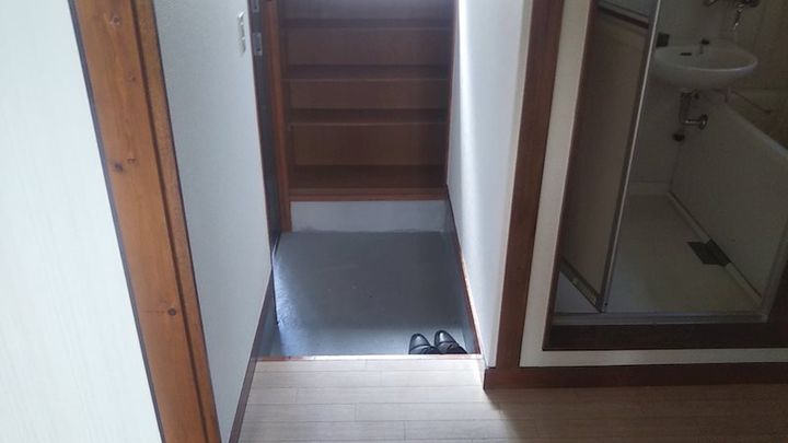 シムラハイツの玄関