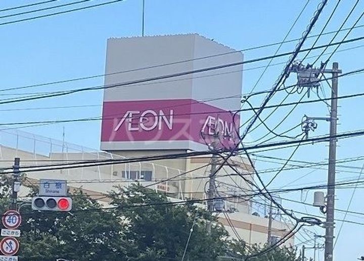 ザ・パーシモンBの周辺