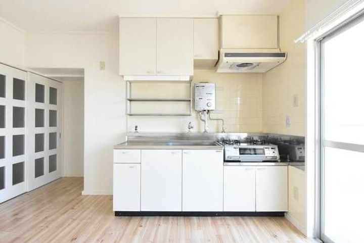 栃木県佐野市米山南町(マンション)の賃貸物件のキッチン