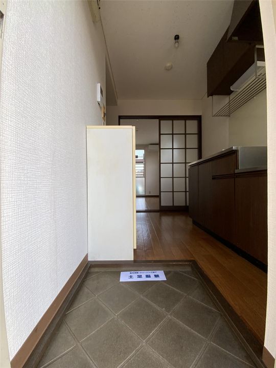 アートパレス大谷の玄関