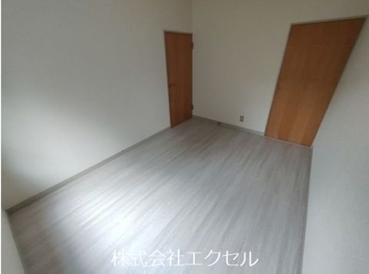 東京都立川市若葉町4(マンション)の賃貸物件の居間