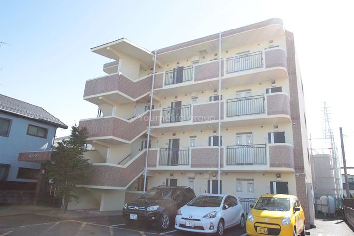 カルム・ワンの外観