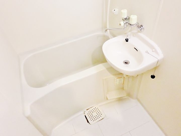 キューブ豊里の風呂