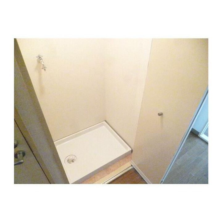 東京都葛飾区西亀有4の賃貸マンションの内装