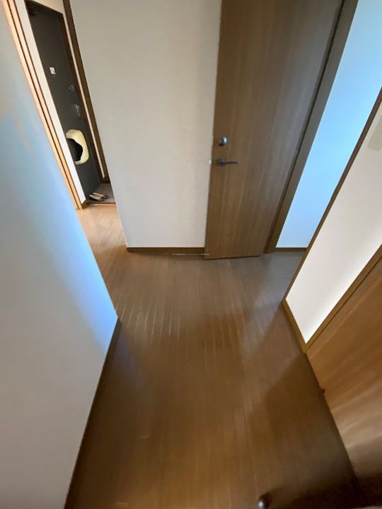 オーベルジュ日生A棟の玄関