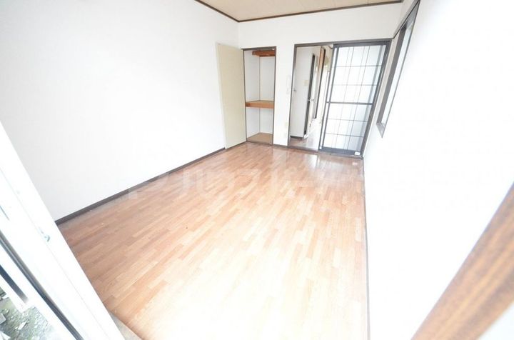 ソーラーハイツの居間