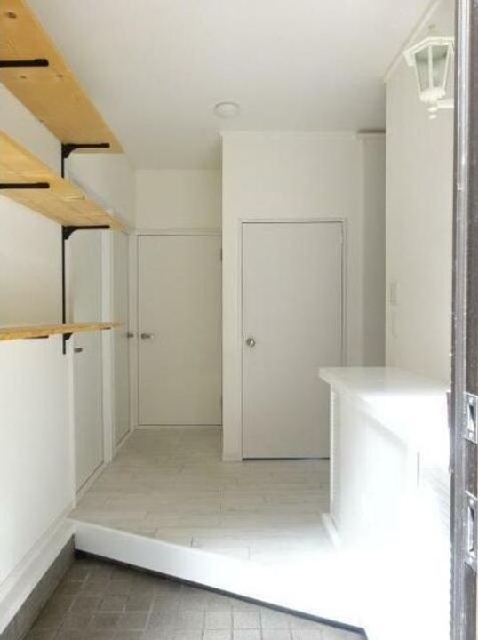 アウトドアヒルズ南平の玄関