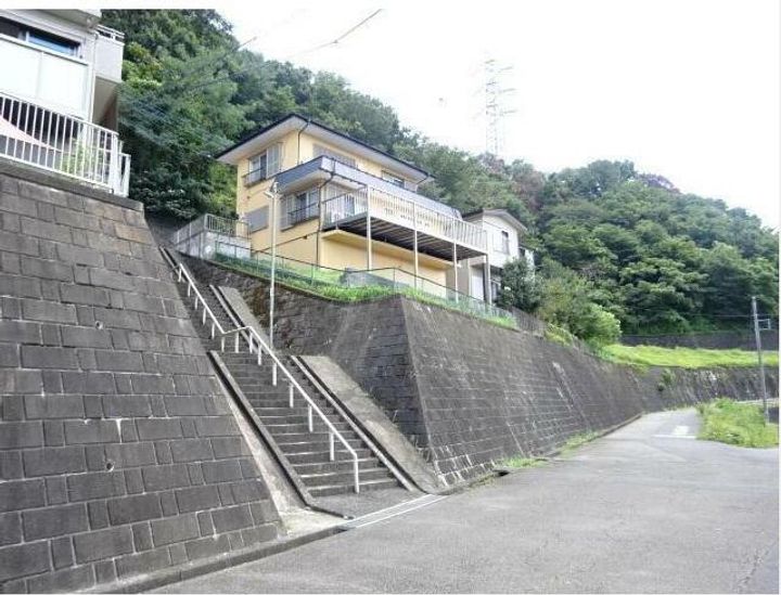 アウトドアヒルズ南平の外観