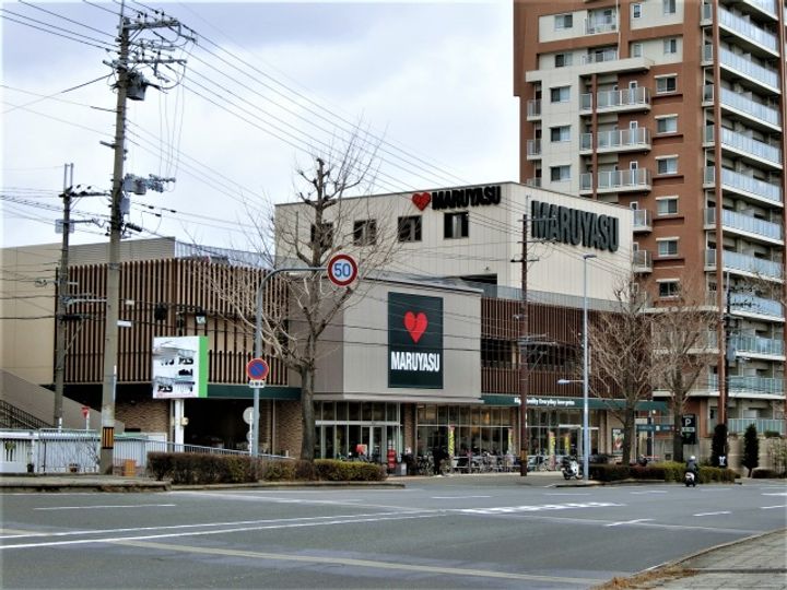 メゾンリヴェールの周辺