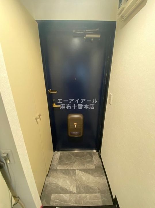 レジデンスノヴァ南麻布の玄関