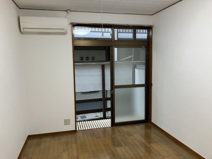 コーポ子合の居間