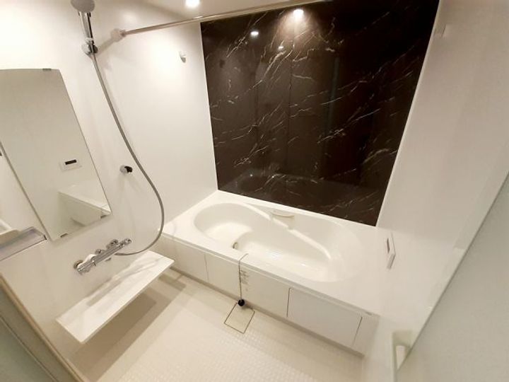 ベルポスト・ドゥーエの風呂