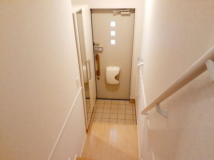 ベルポスト・ドゥーエの玄関