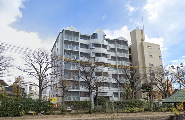 アルファ枝川の外観