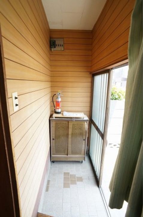 埼玉県蕨市中央4(一戸建)の賃貸物件の玄関