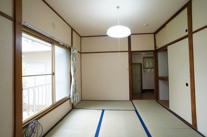 埼玉県蕨市中央4(一戸建)の賃貸物件の居間