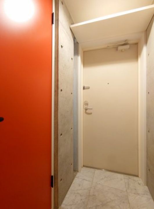 アーク神楽坂の玄関