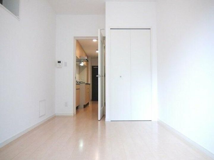 東京都世田谷区南烏山4(マンション)の賃貸物件の居間