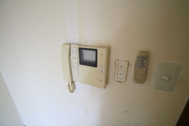 ペルソナ1の内装