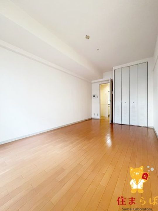 大阪府大阪市福島区福島7丁目の賃貸マンションの居間