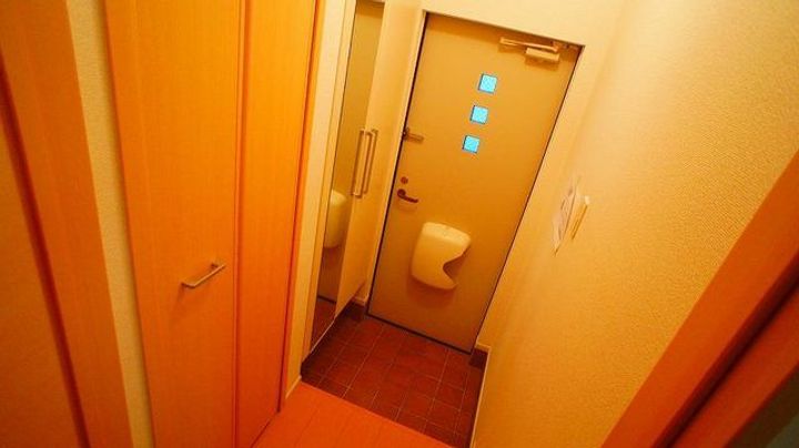 ヴィラ サンリットの玄関