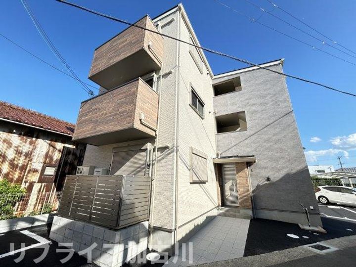 La maison du bonheur IIの外観