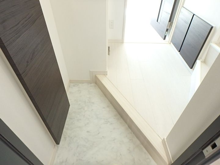 ALBA CASA 池袋本町の玄関