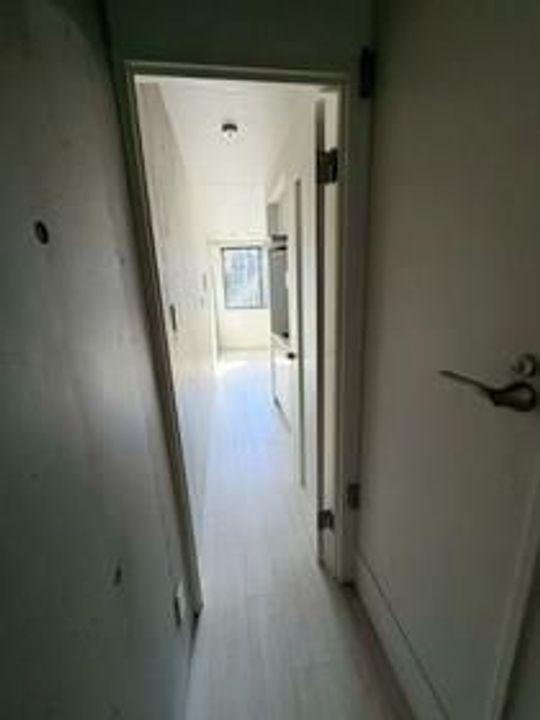 CITY WALK 王子の玄関