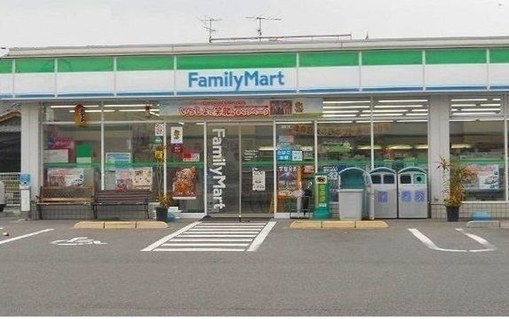 フィオーレ302の周辺