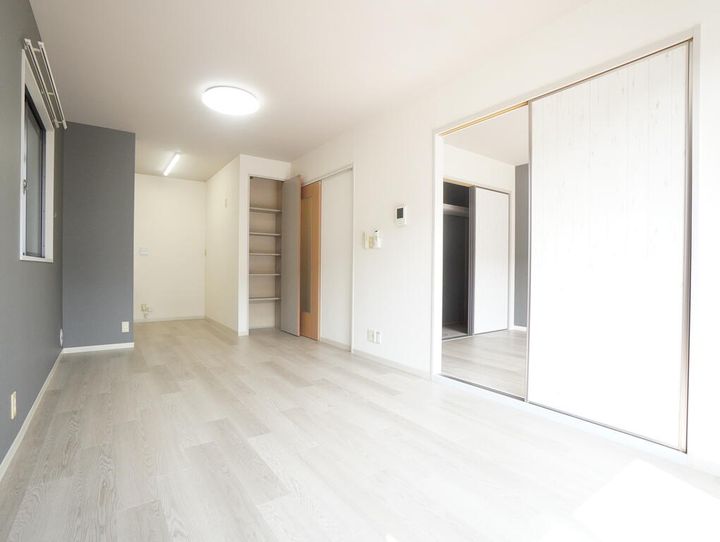 セゾンヴィラージュ Aの居間