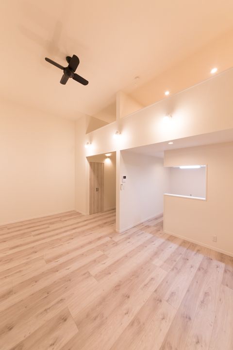 アーティス高崎の居間