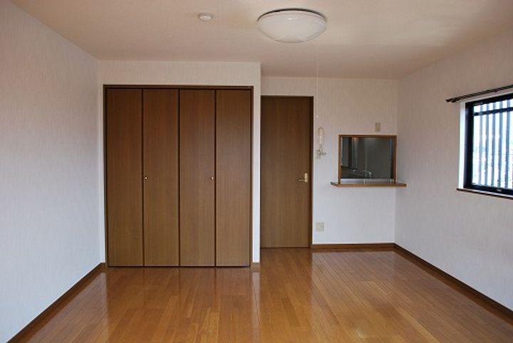 エスコート6の居間