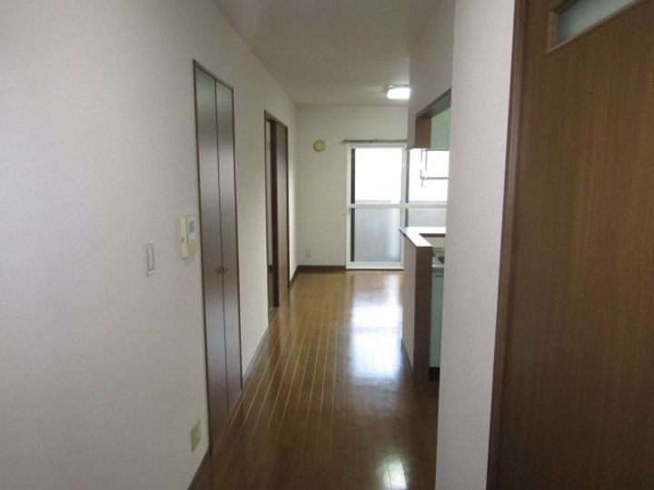 ヒーローマンション 禅の内装