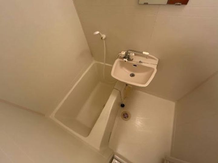 レオパレスアプリーレの風呂