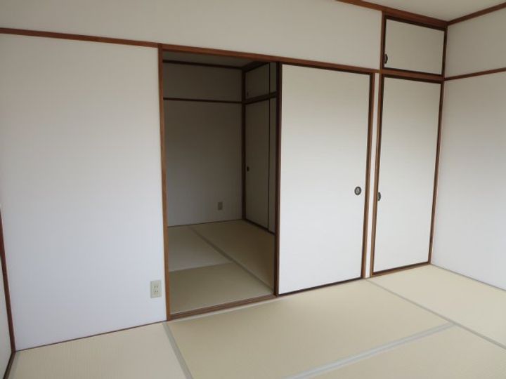 兵庫県姫路市広畑区則直(アパート)の賃貸物件の居間