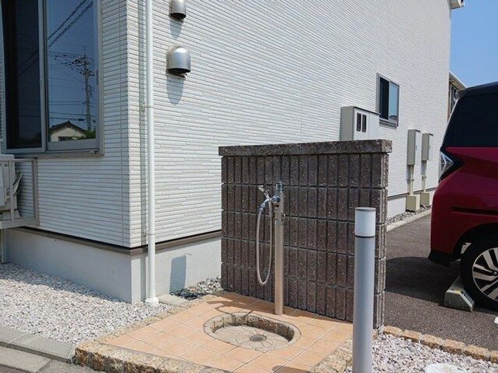 インフィニティーCの玄関