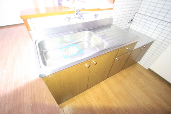 広島県広島市安佐南区緑井3(一戸建)の賃貸物件のキッチン