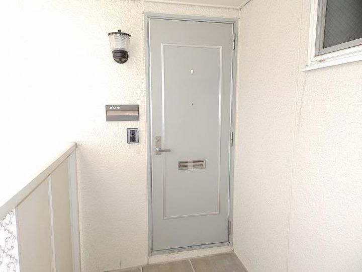 フォーダイアモンズタウン Cの玄関