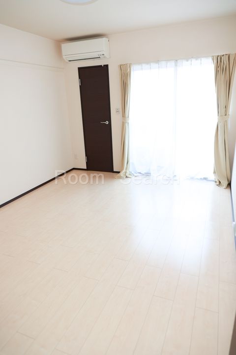 クレイノiアイIIの居間