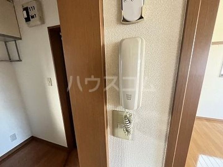 ラテール国立の内装