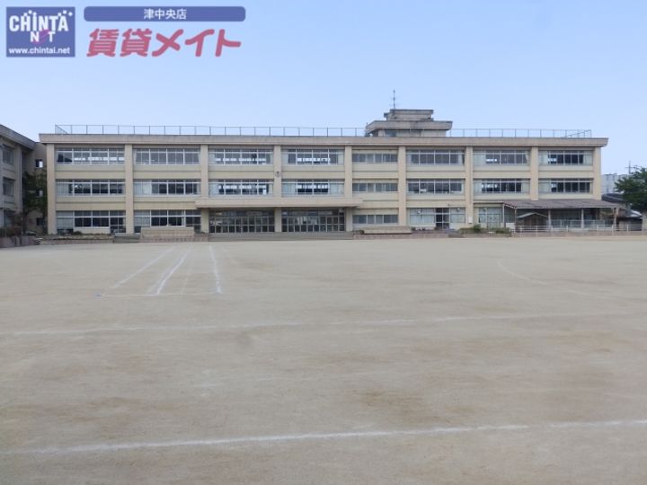 三重県津市東丸之内(一戸建)の賃貸物件の周辺