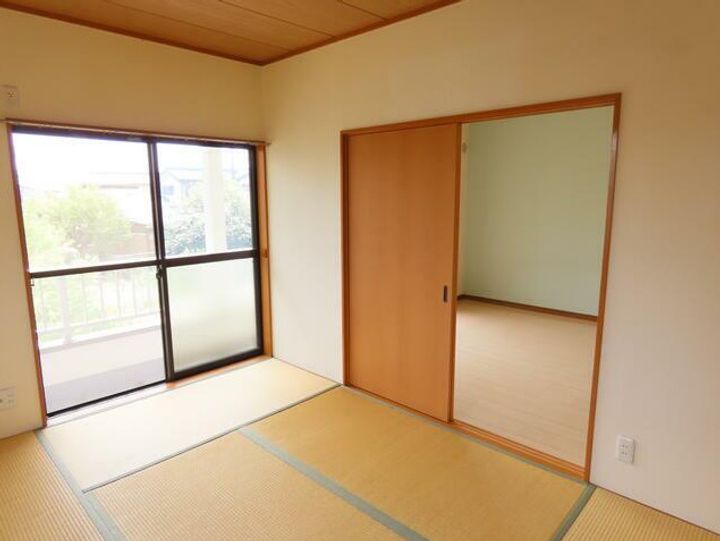 東京都福生市大字熊川(アパート)の賃貸物件の居間