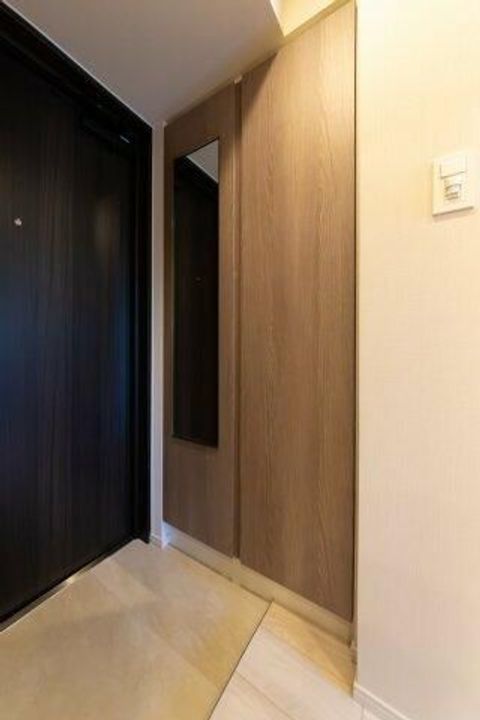 東京都荒川区西日暮里5(マンション)の賃貸物件の玄関