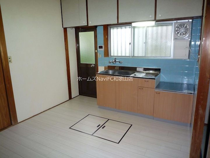 和歌山県和歌山市雑賀崎(一戸建)の賃貸物件の居間