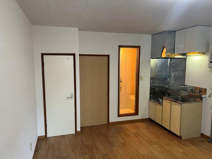 フォレストコート美園の居間