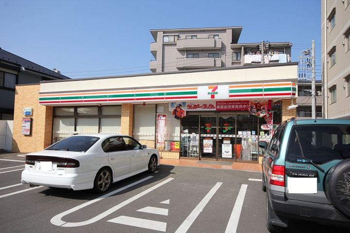 クラーロ・カーサの周辺